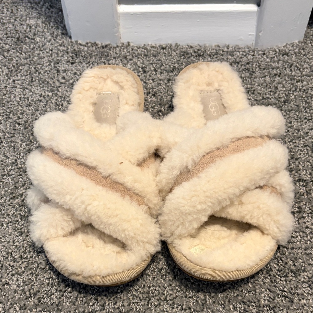 UGG Women's Cozy Cream Slippers